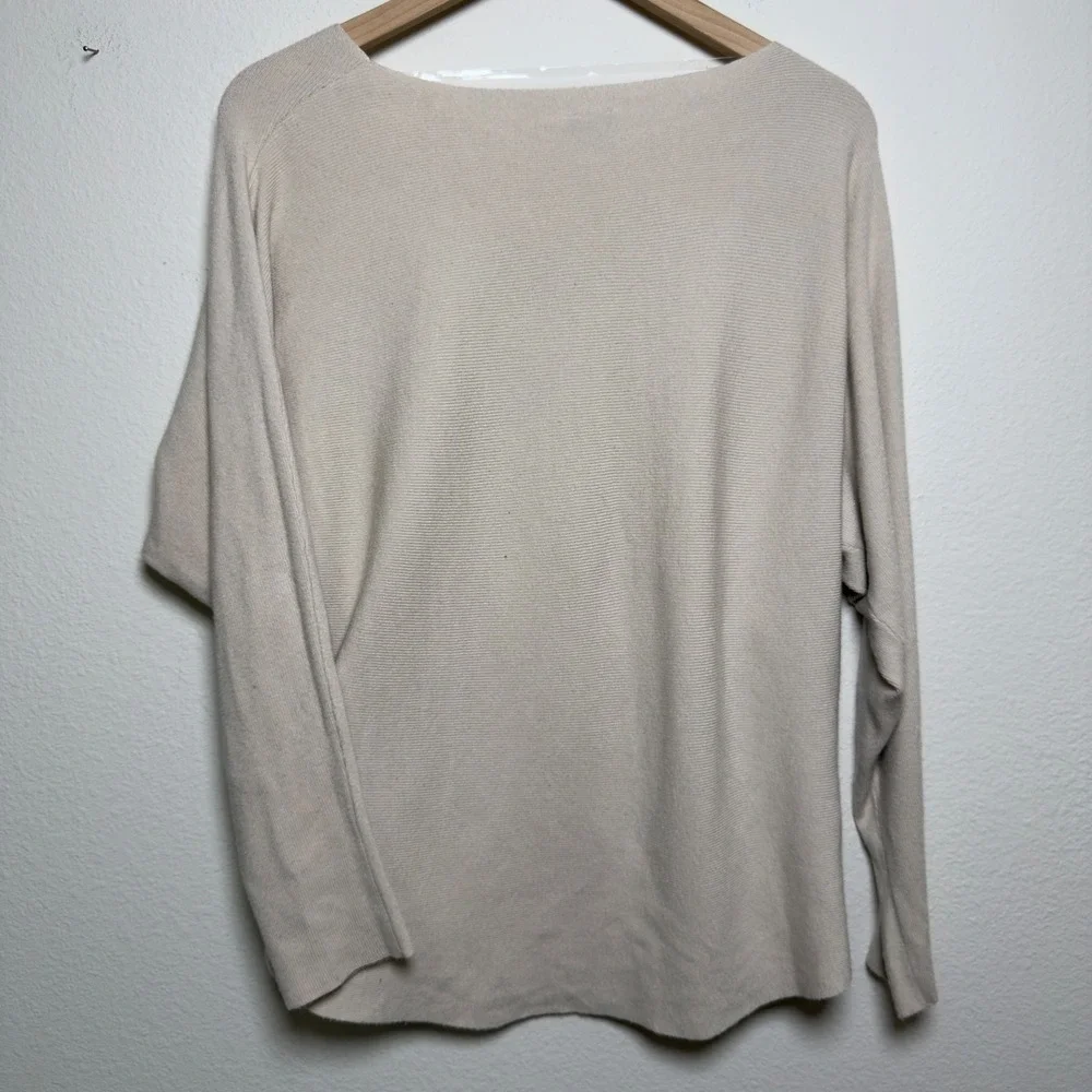 Anthropologie Aaeda Women Sweater L Beige Polar Bear Dolman Sleeve Rib Novelty